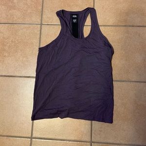 Brand new workout top